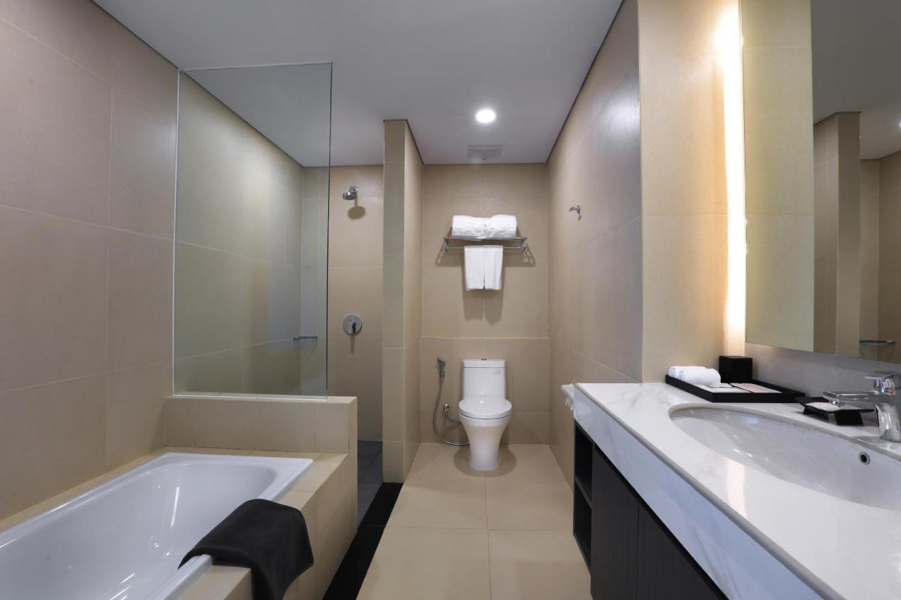 Harper Palembang By Aston Hotel Exterior photo